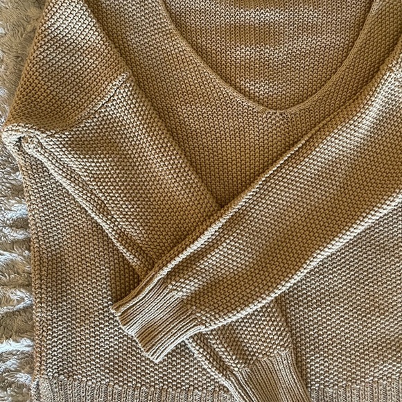 Lucky Brand Tan V-Neck Sweater - Picture 7 of 9